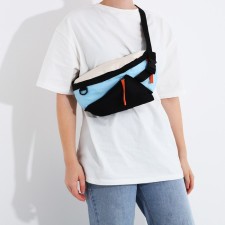 Bag for one shoulder with a zipper, 2 outer pockets, blue/black color