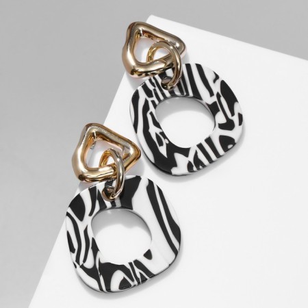 Acryl Earrings "Zebra" chains, black and white color in gold-1