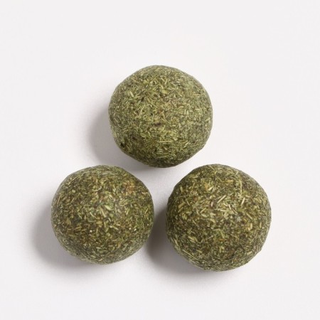 A set of balls for cats from cat mint 3 cm-1