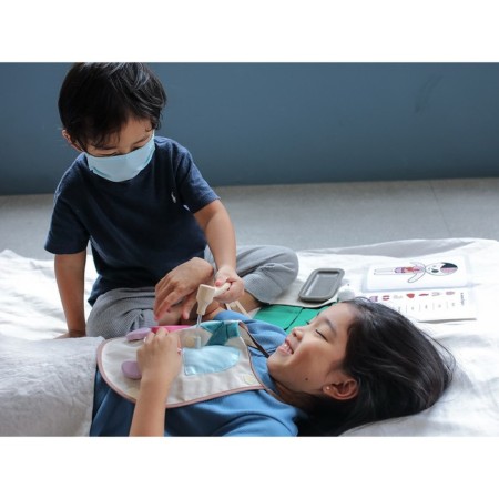 Set of surgeon Plan Toys-5