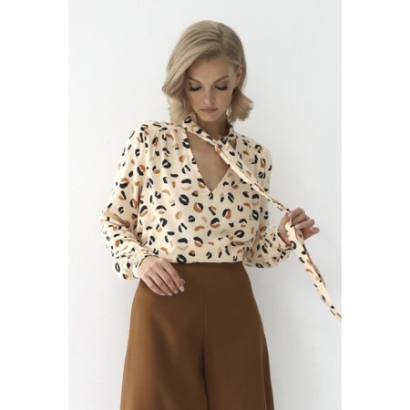 Women's blouse with a banting tie, size 52-4
