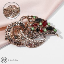 Brooch 