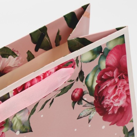 Package Gift Laminated Vertical, packaging, “March 8!”, Ml 23 x 27 x 11.5 cm-4