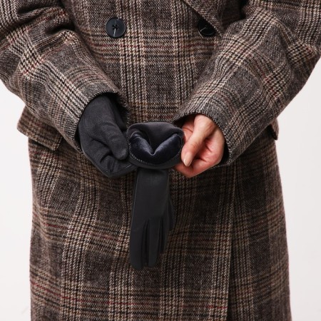 Gloves are female, dimensionless, without insulation, color gray color-4