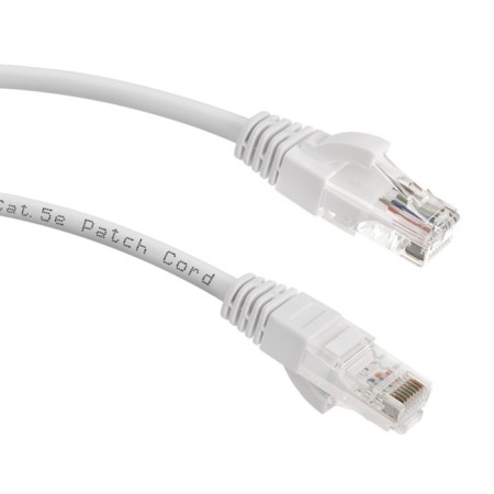 The Lanmaster Lan-PC45/U5E-WH UTP RJ-45 patch-1