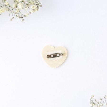 The gift set “Kus is for love”, badge + keychain, 8.3 x 12 cm.-8