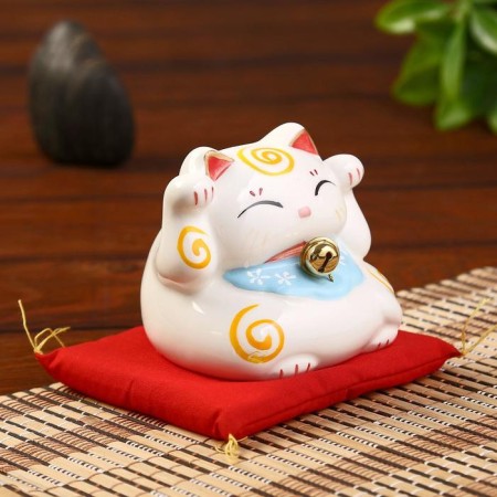Souvenir Cote Piggy Code Ceramics "Maneki-Neko" h = 7.5 cm, white-1