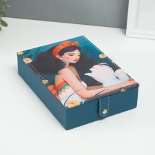 The casket to the leatherette for jewelry with a mirror 