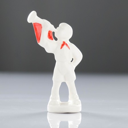 Porcelain figurine "Pioneer", copyright painting, 12x4x4 cm