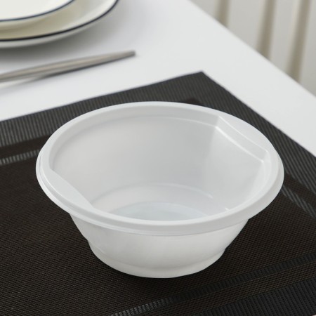A set of plastic disposable plates for soup, 600 ml, 12 pcs, white color