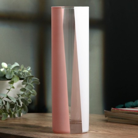 Vase for the flowers "Jessica", straight.