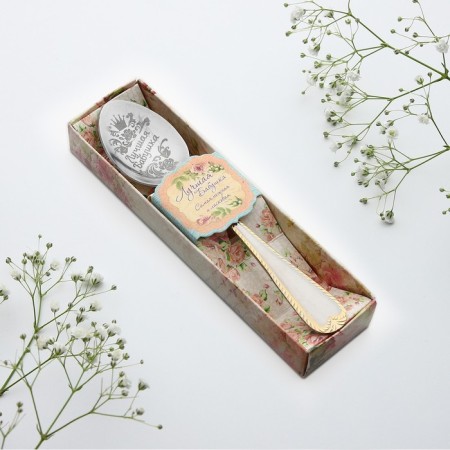 A teaspoon spoon with an engraving “Best Grandma”, in a gift box, 3 x 14 cm.-1