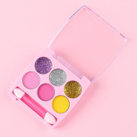 A set of cosmetics "Be special", shine 8 ml, shadow 6 cv, vanilla aroma-5