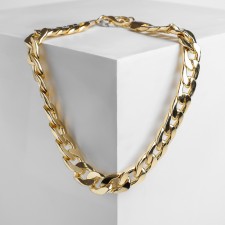 The necklace 