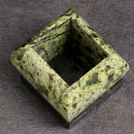 Casket "Small Larchik", 5x5x6 cm, natural stone coil-7