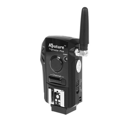 Plus AP-TX3L radio synchronizer for Olympus EP1, EP2