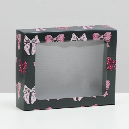 Box Gift cover is “bows”, with a window, 18 x 15 x 5 cm