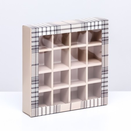 Box for 16 sweets, "male" 17.7 x 17.7 x 3.8 cm