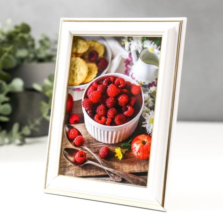 Photo frame 10x15 281g white with gold (plastic screen)-1