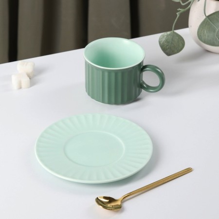 Tea couple ceramic "Profitrol", 3 objects: a cup 180 ml, a saucer d = 13.7 cm, spoon, green color-1