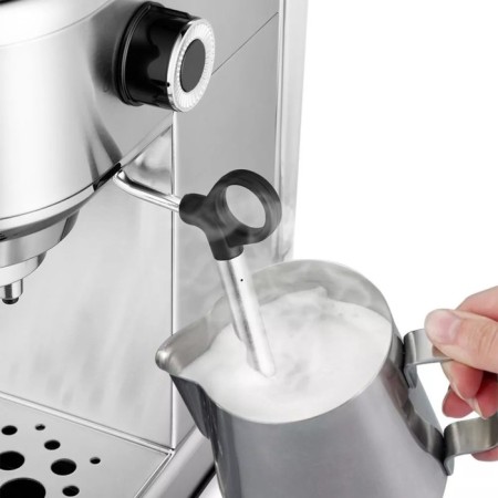Coffee machine KitFort KT-7193, Rozhkova, 1450 W, 1 L, Kapucchucinot, Silver-4