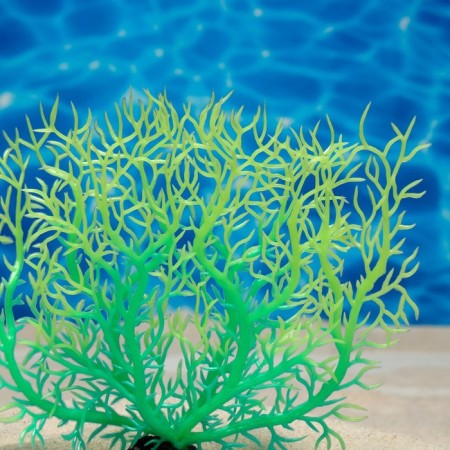 The plant is artificial aquarium, luminous, 15 cm, green-2