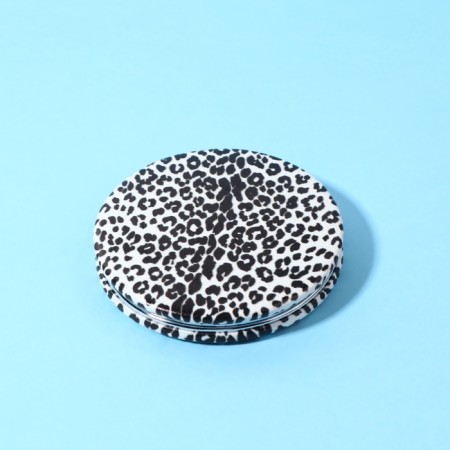 Folding mirror “Animal”, d = 7 cm, with an increase, artificial leather, color “zebra” color-4