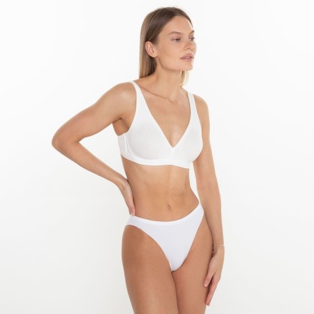 Panties female thongs are seamless, white color, size 42-46 (s-m)