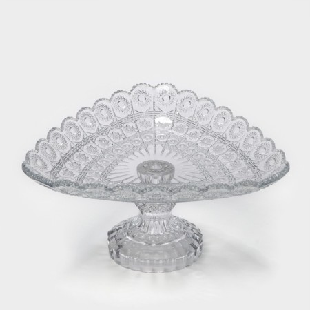 Glass vase on the Mey-Ji leg-1