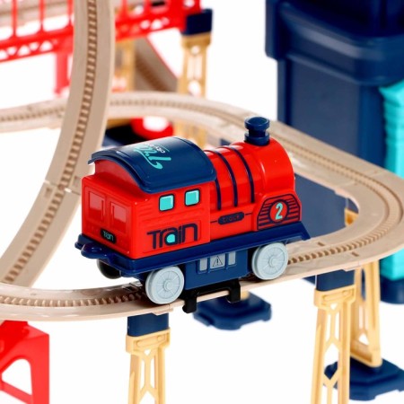 Railway "City" in a suitcase, works from batteries-6