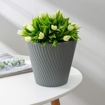 Kashpo for flowers with an insert "Louis", 2.7 l, color gray color