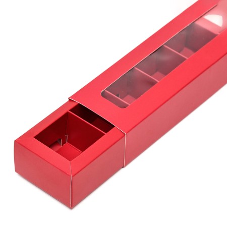 Box for 5 sweets with a shell, with a window, with thin dividers, red 20*5.5*3.5-4