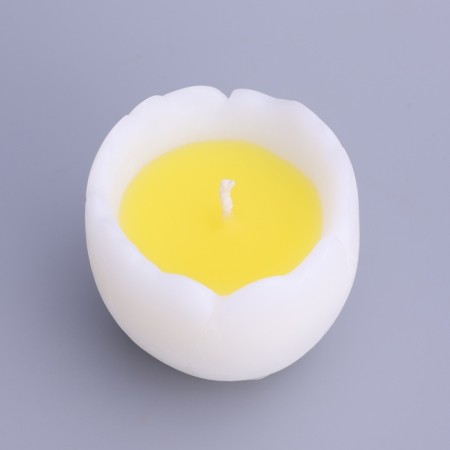 Decorative candle "Egg with yolk"