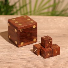 Dice playing in a box 4.5x4.5x4.5 cm, tree shisham