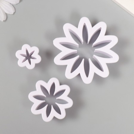 Cathers for polymer clay "Chamomile" set 3 pcs d = 2.7, 4.7 and 7.1 cm-1