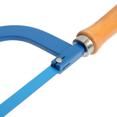 Hacksaw for metal tundra, wooden handle, two corners of the canvas, 300 mm-10