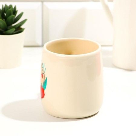Ceramic mug with a lid and a spoon “Listen to Heart”, 450 ml, beige color-2