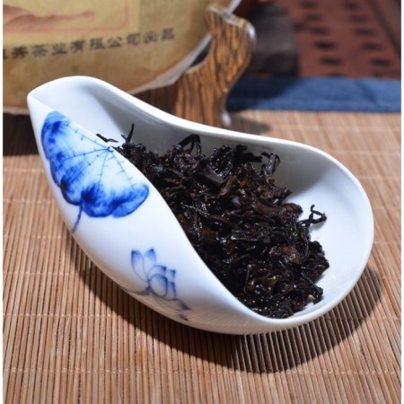 Chinese sustained tea "Shu puer. Meengfi Shucha", 357 g, 2019, damn it-3