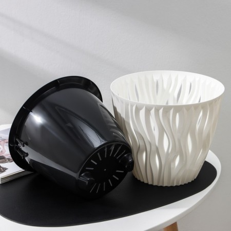 Kashpo for flowers with an insert “inspiration”, 4.5 l, the color is black and white-3