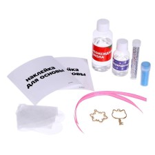 A set for experiments, decorations made of epoxy resin, “snowflake and key”, in a package