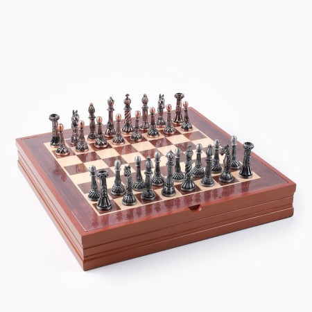 Chess figures are souvenir, h king-8 cm, pawns-5.6 cm, d-2 cm-3