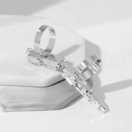 Ring "Assorted" volumetric claw, white color in silver, dimensionless-4