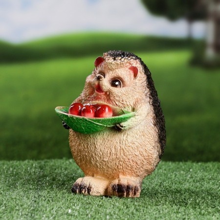 Garden figure "Hedgehog with berries" 16cm-1