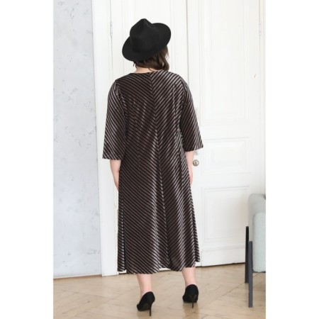 Women's dress, size 52-3