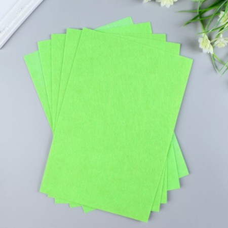 Hard felt 1 mm 20x30 cm lightish-1