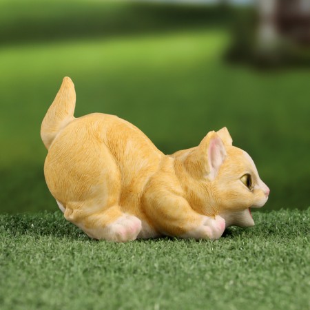 Garden figure "Kitten on the hunt" 8x15x11cm /// Mix-3