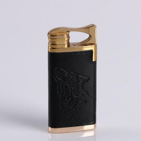 Gas lighter for smoking "wolf", piezo