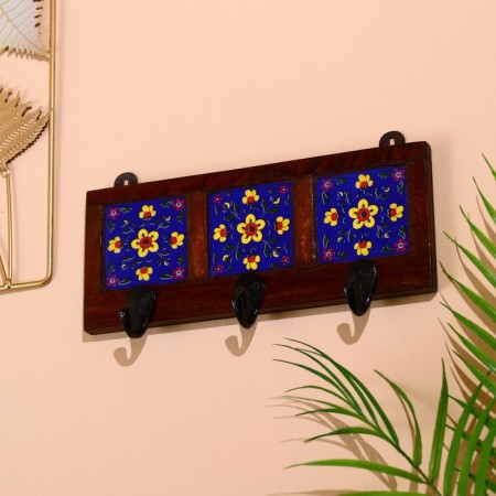 Hanger "patterns" wood, 3 hooks-1