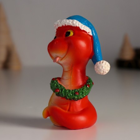 Souvenir Polystone "Snake Red in a blue hat and New Year's wreath" 5x4x8.5 cm-5