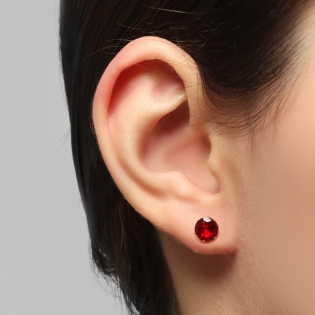 Earrings with rhinestones "Pusets" radiance, circle, d = 0.8, red color in gold-1